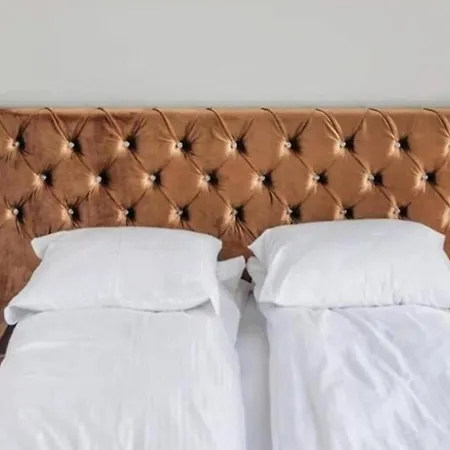 Golden - Cozy And Bright - Great Location &swietej Barbary 公寓 *