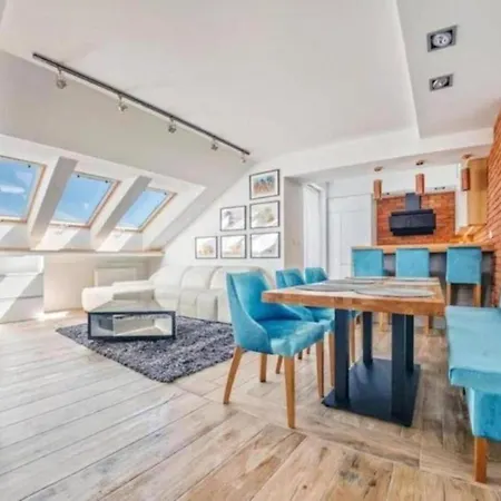 Golden - Cozy And Bright - Great Location &swietej Barbary *